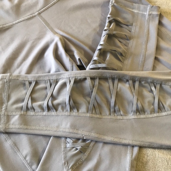 Brand new VS knockout tights - Picture 2 of 4